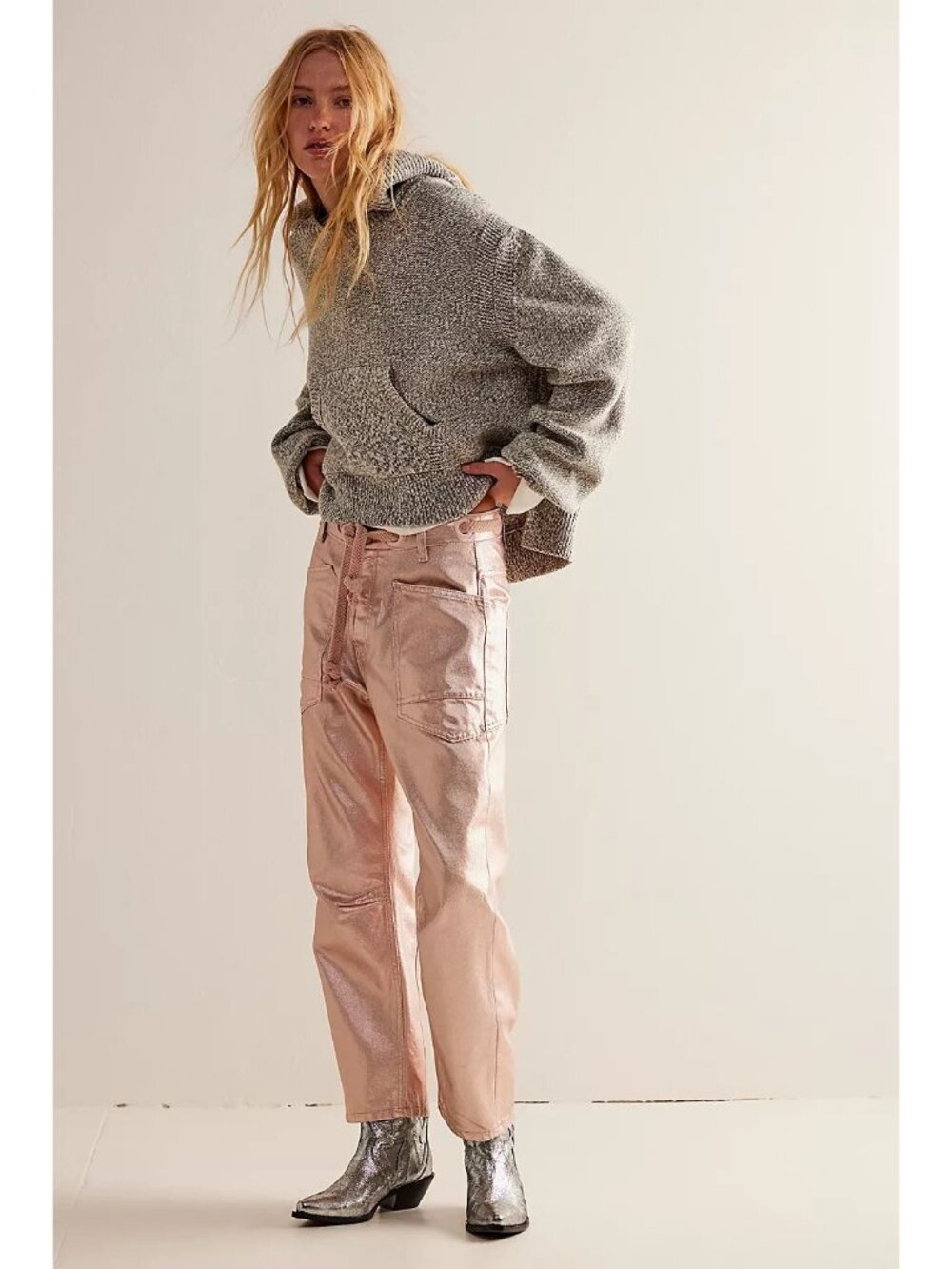 NWT We The Free People Moxie in Bubblegum Pink Metallic Barrel Jeans 27